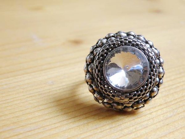 Les bagues vintage et antiques et leur valeur historique et esthétique